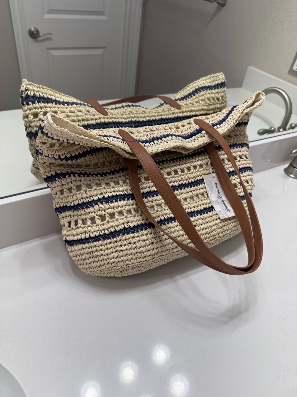 Tommy Bahama Cream and Navy Woven Straw Tote with Brown Handles NWT - Picture 8 of 8